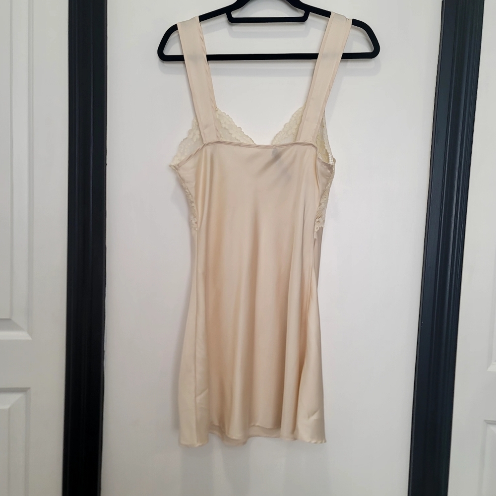 LIONESS Bel Air Mini Silk Satin Lace Dress Size L - Picture 16 of 17